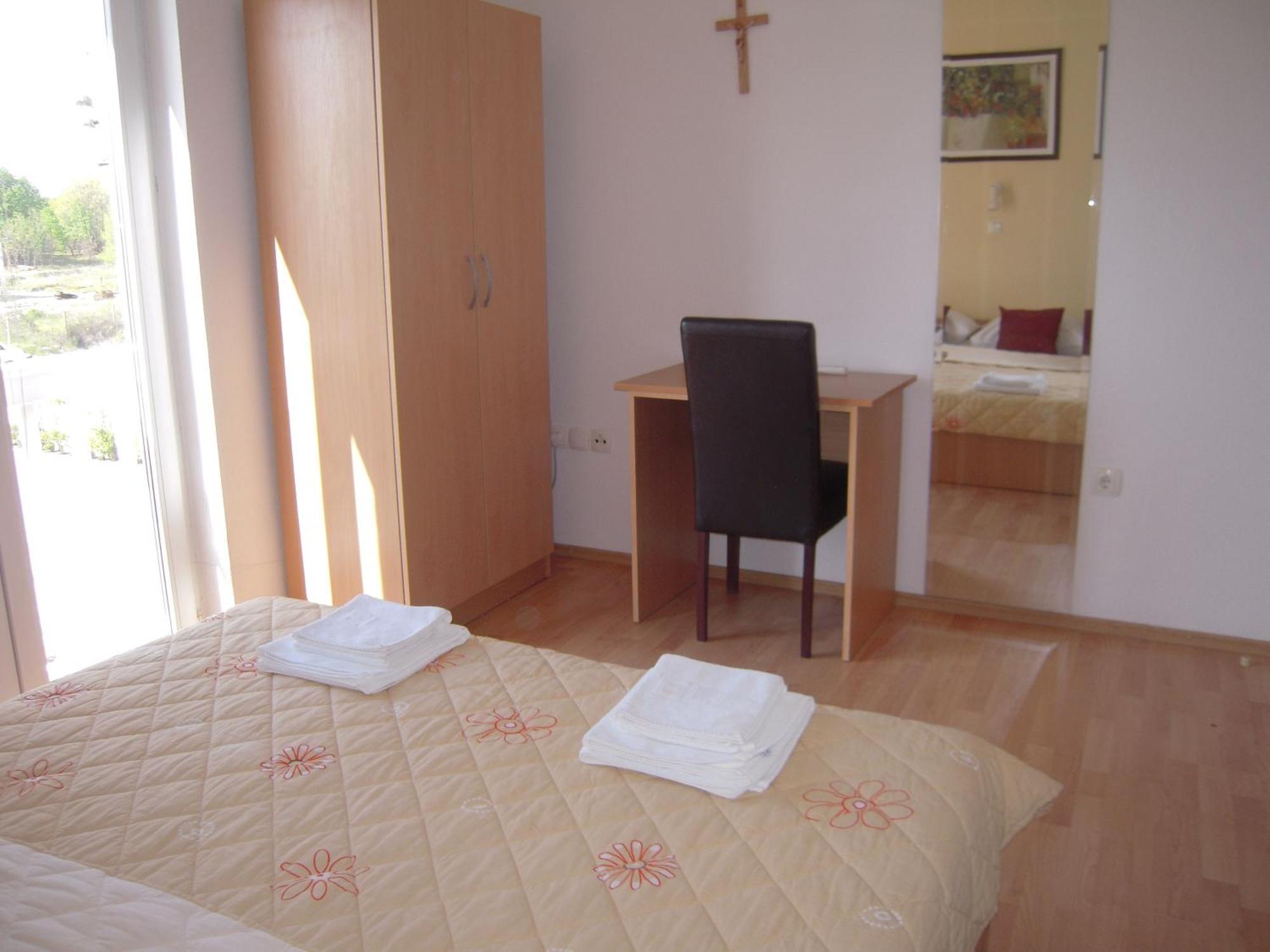 Guest House Regina Mundi Međugorje Habitación foto