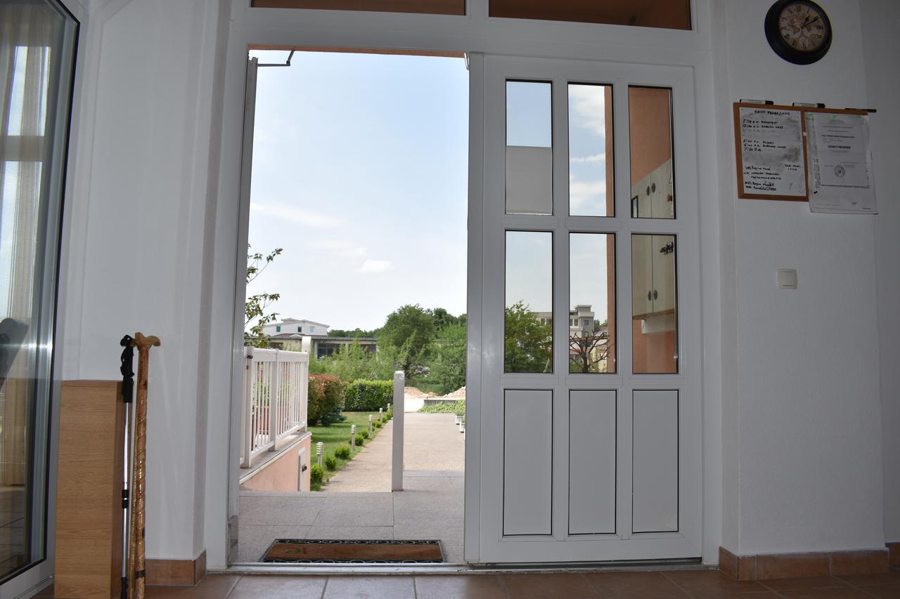 Guest House Regina Mundi Međugorje Exterior foto
